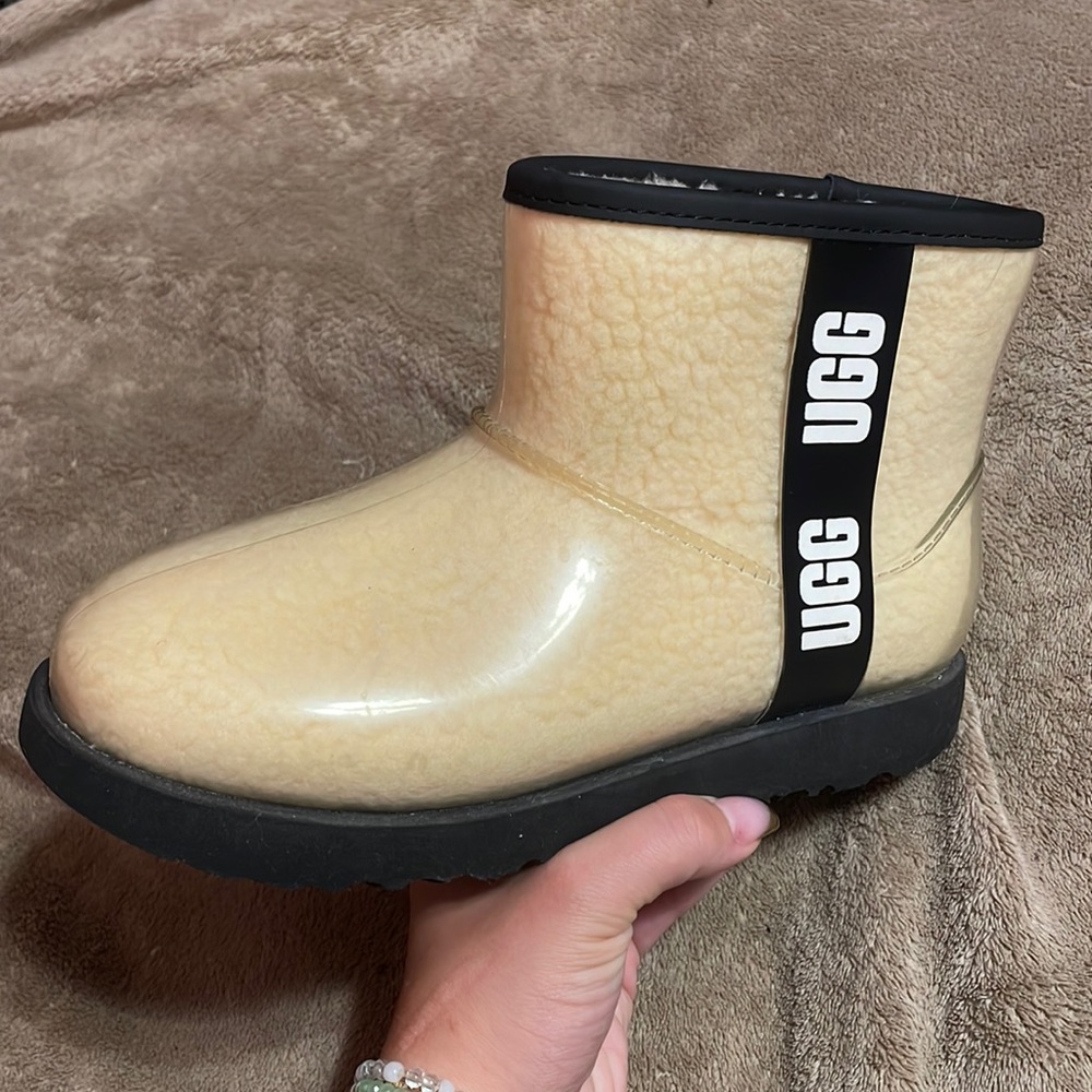ugg rain boot
